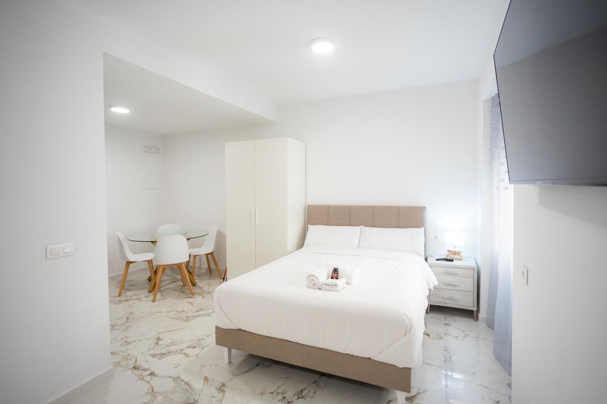 L&G Apartments Bahia Suite Alicante Exterior foto