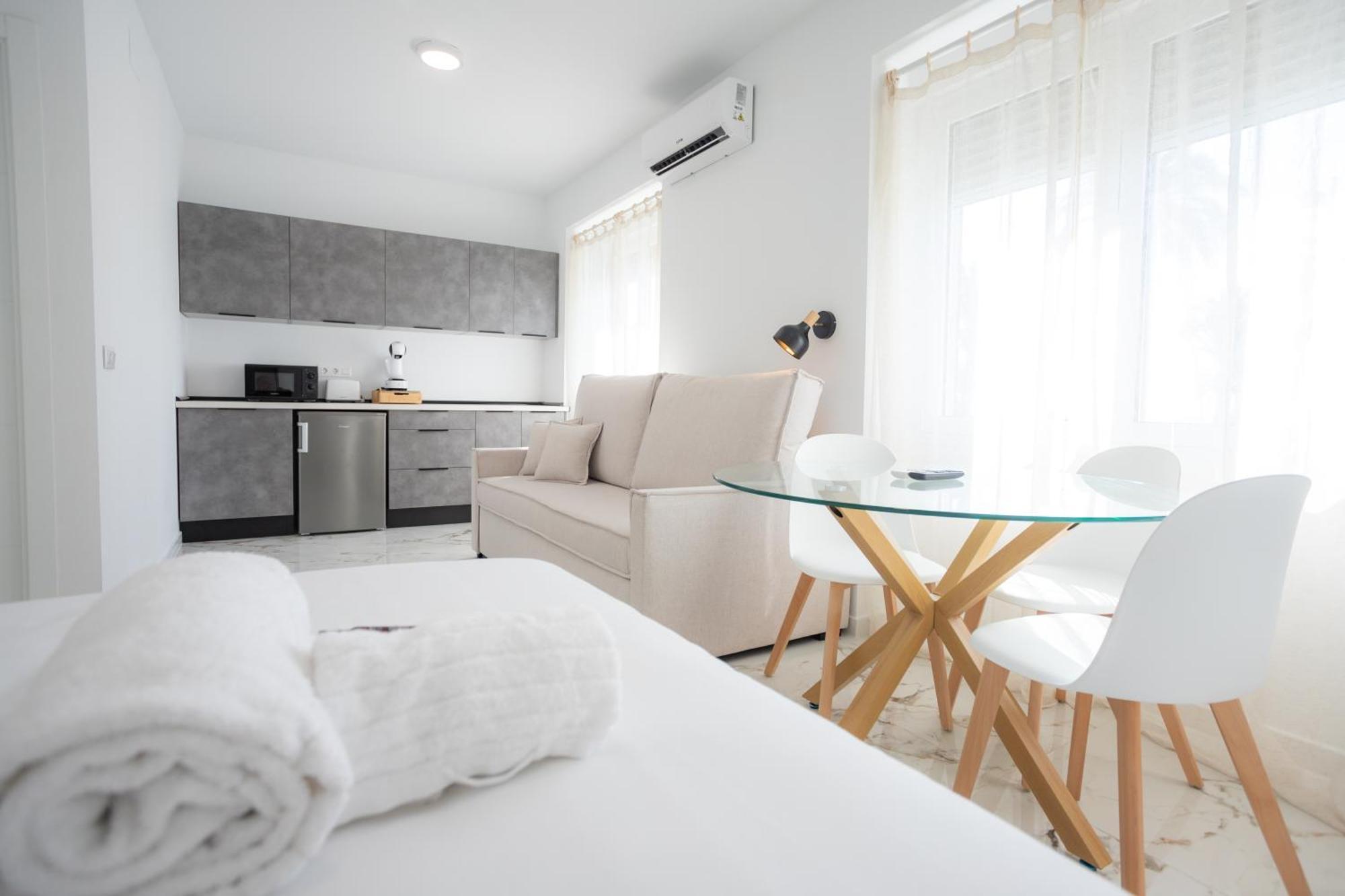 L&G Apartments Bahia Suite Alicante Exterior foto